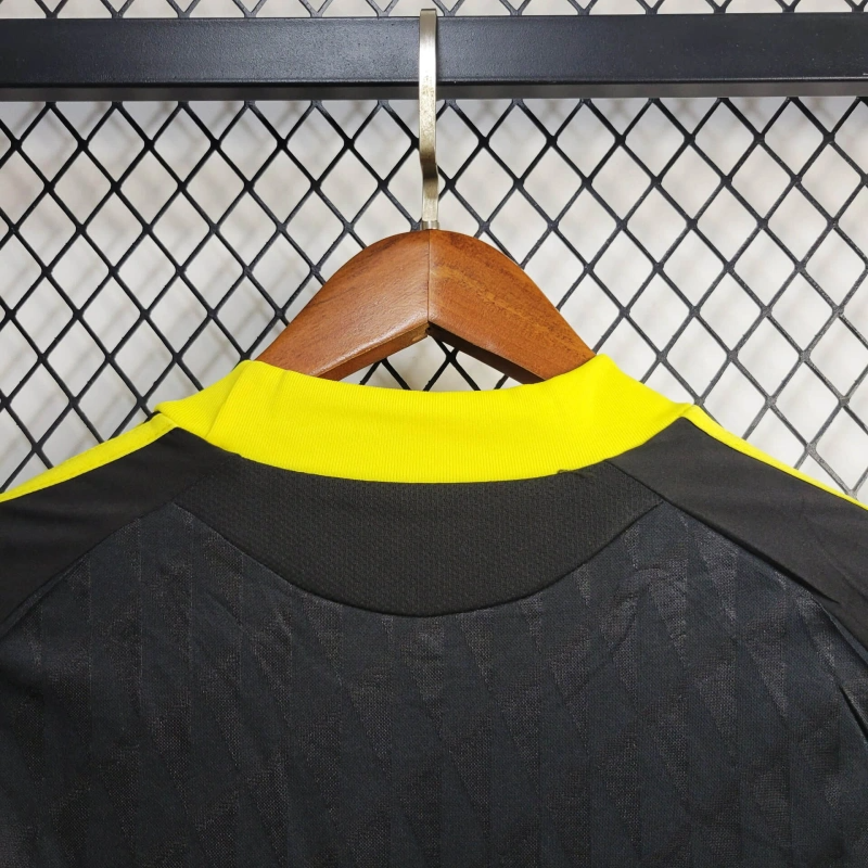 2010/2011 Retro Liverpool Third Away Football Shirt 1:1 Thai Quality