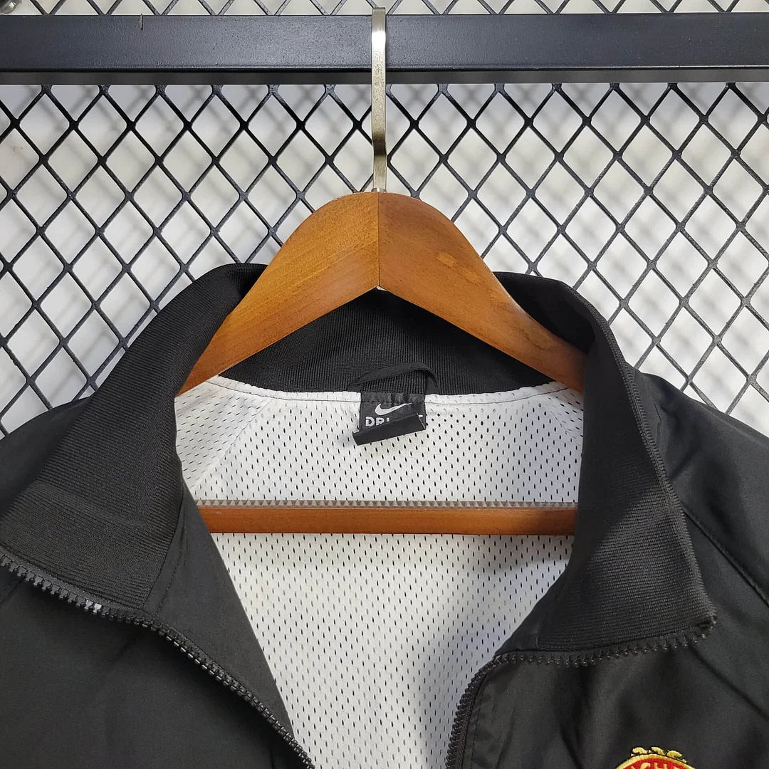 2025/2026 Manchester United Jacket Retro Windbreaker