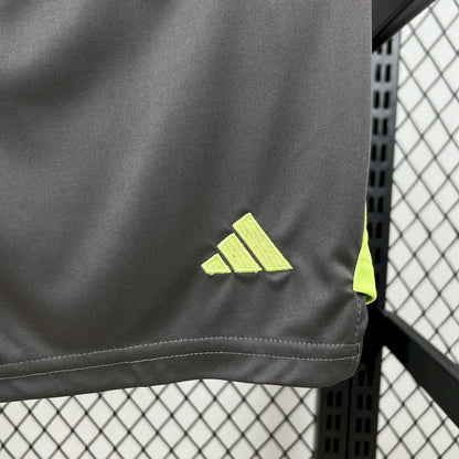 2025/2026 Bayern Munchen Goalkeeper Football Shirt Kids