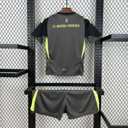 2025/2026 Bayern Munchen Goalkeeper Football Shirt Kids