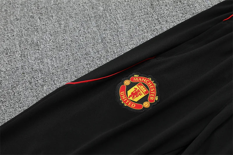 2025/2026 Manchester United Half-Pull Red Tracksuit