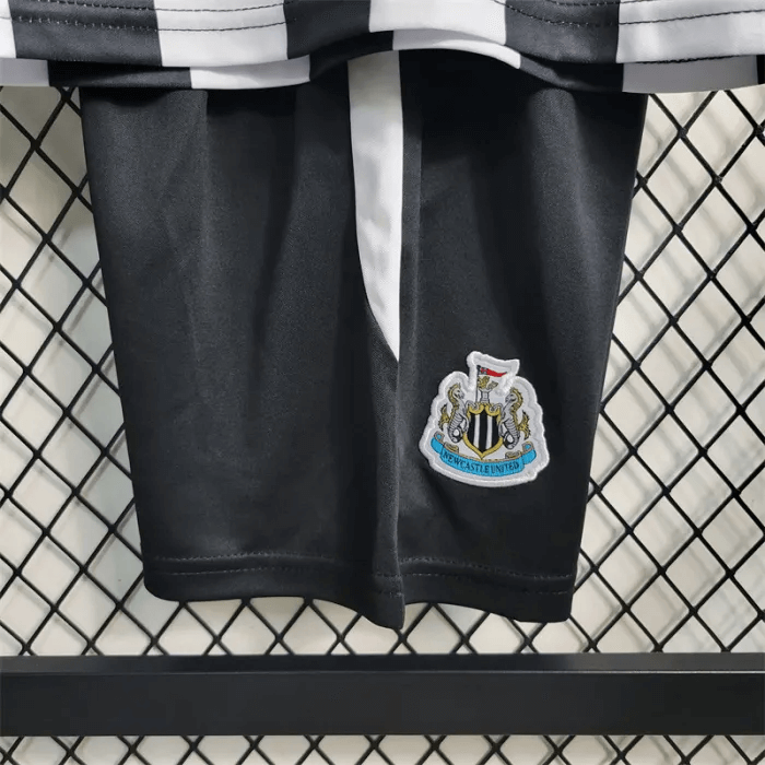 2023/2024 Kids Size Newcastle United Home Soccer Jersey 1:1 Thai Quality