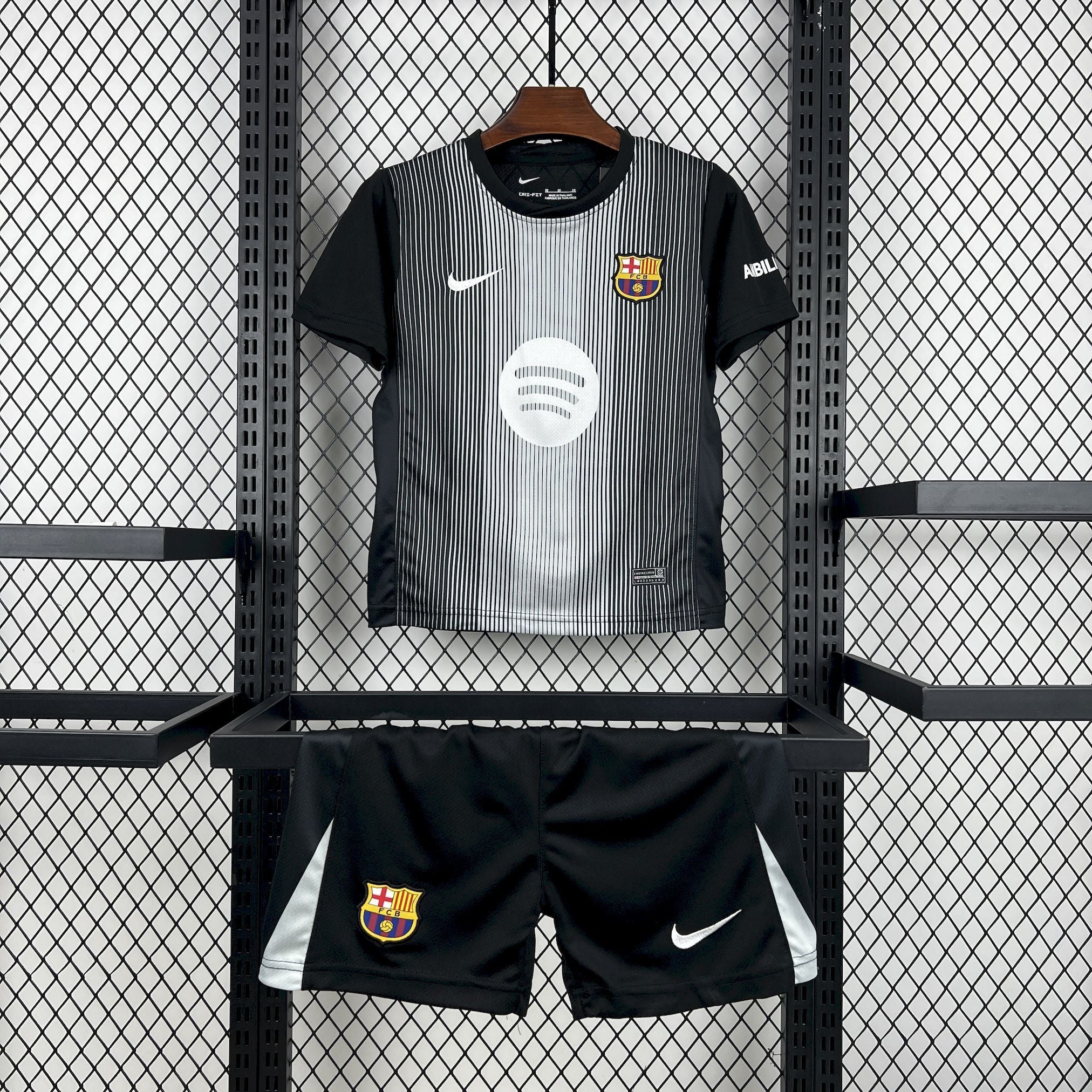 2025/2026 Kids Size Barcelona Black Goalkeeper Football Kit