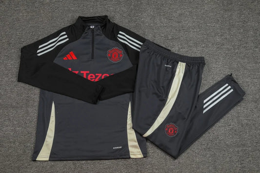 2024/2025 Manchester United Half-Pull Tracksuit Black
