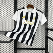 2026/2027 Juventus Home Football Shirt