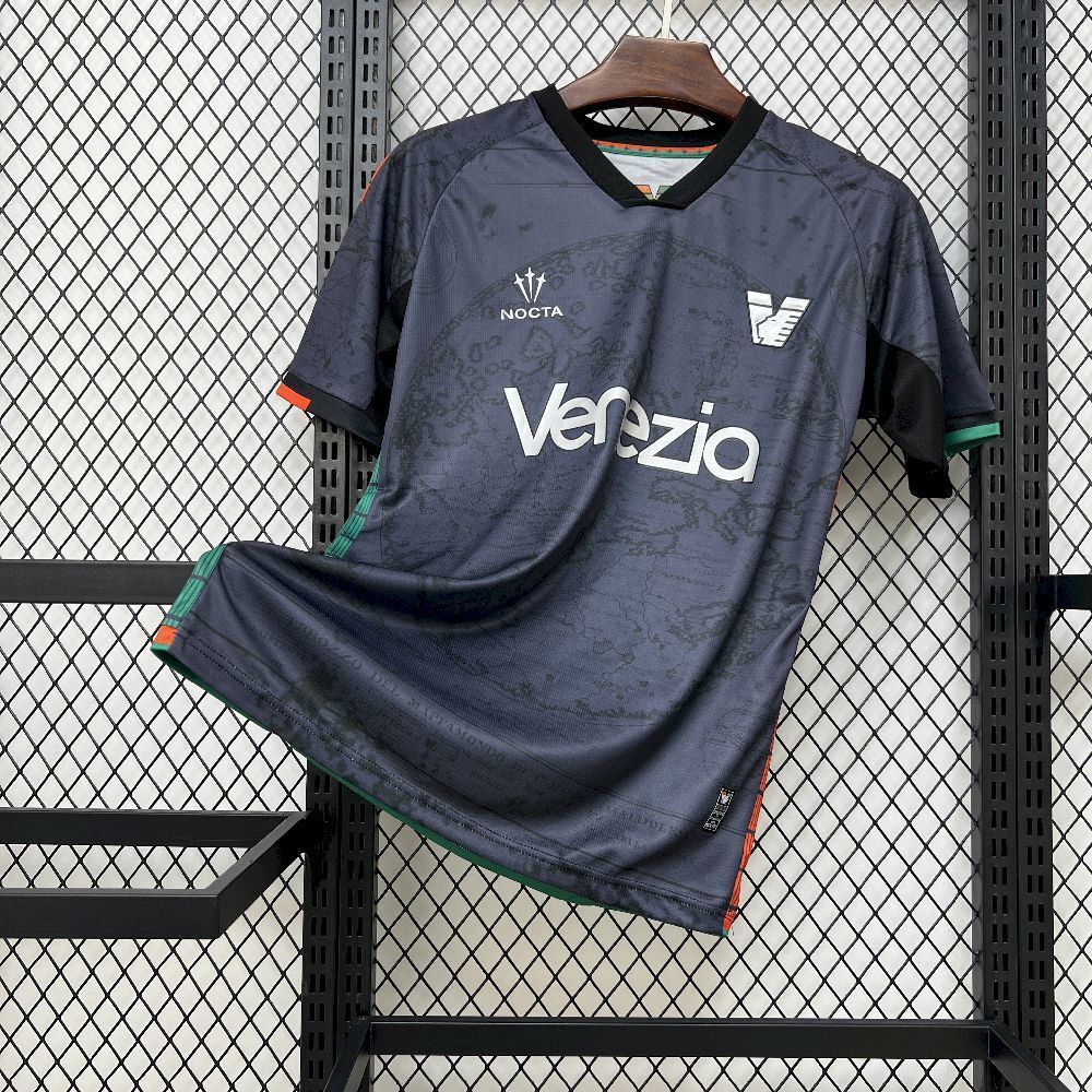 2025/2026 Venezia Home Football Jersey