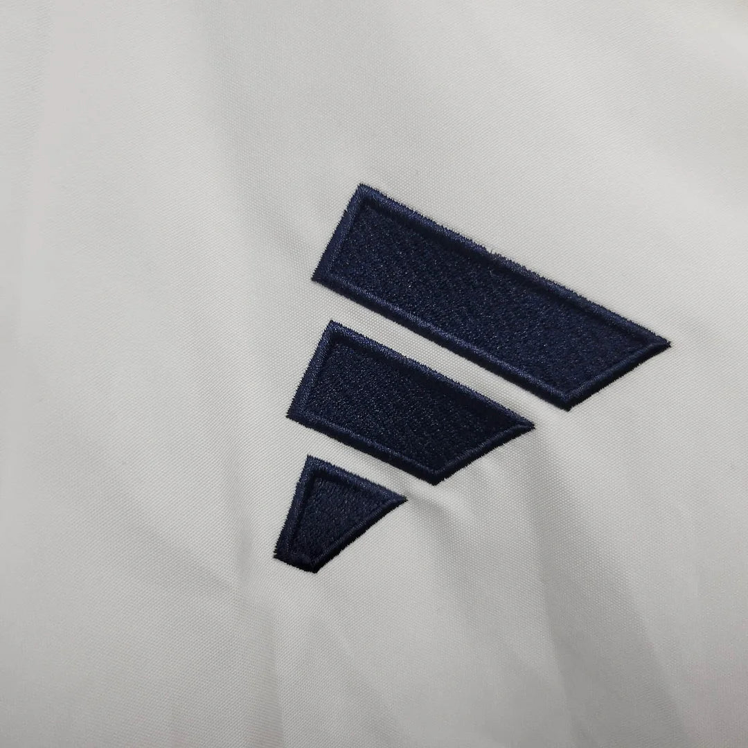 2025/2026 Manchester United Jacket Windbreaker