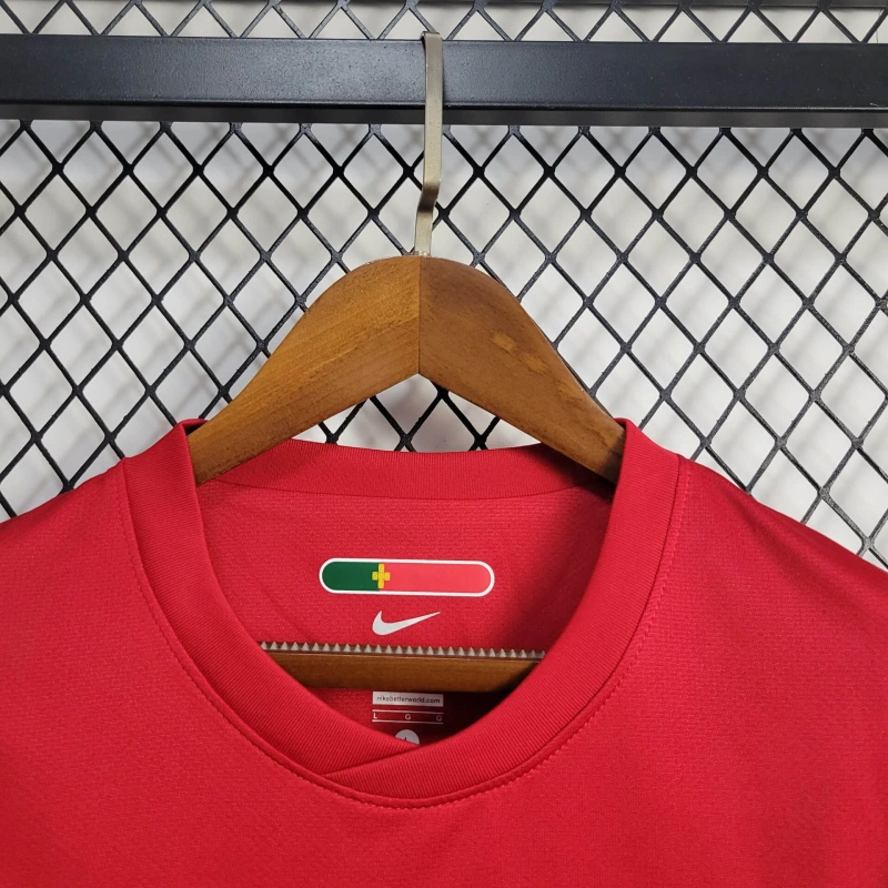 2010 Retro Portugal Home Football Shirt 1:1 Thai Quality