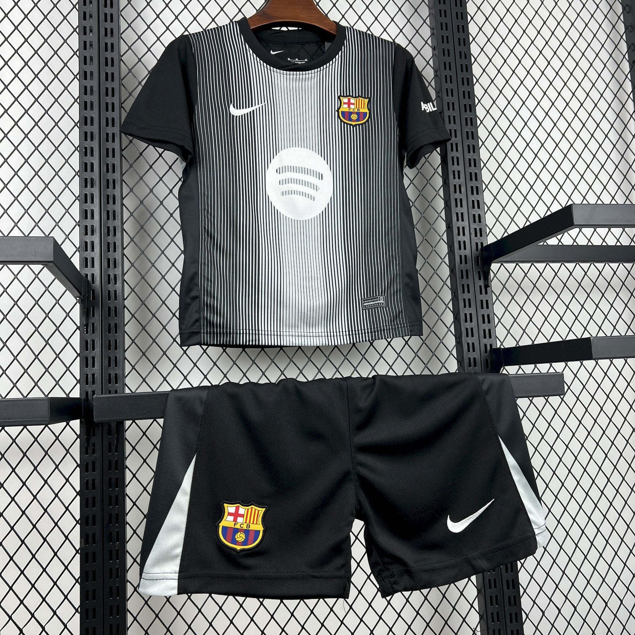 2025/2026 Kids Size Barcelona Black Goalkeeper Football Kit