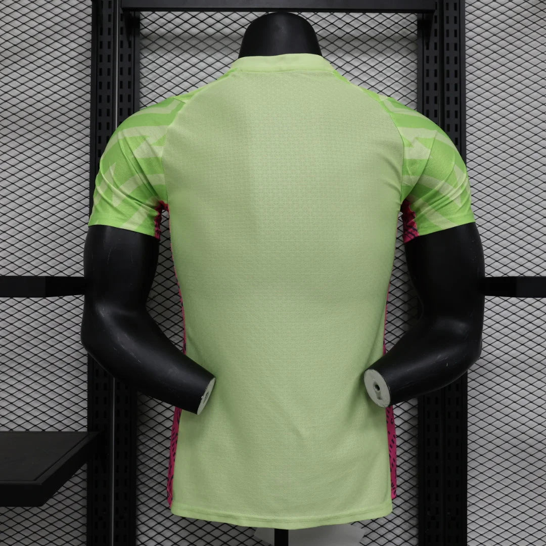 2023/2024 Manchester City Goalkeeper Green Football Shirt 1:1 Thai Quality - Player Version
