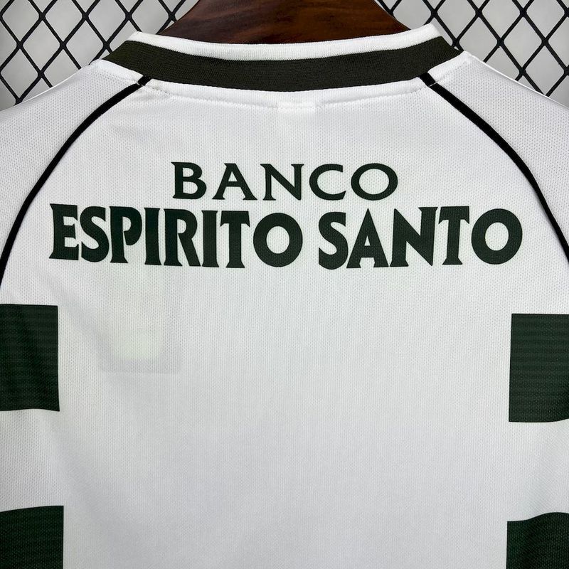 2001/2003 Retro Long Sleeve Sporting Lisbon Home Football Shirt