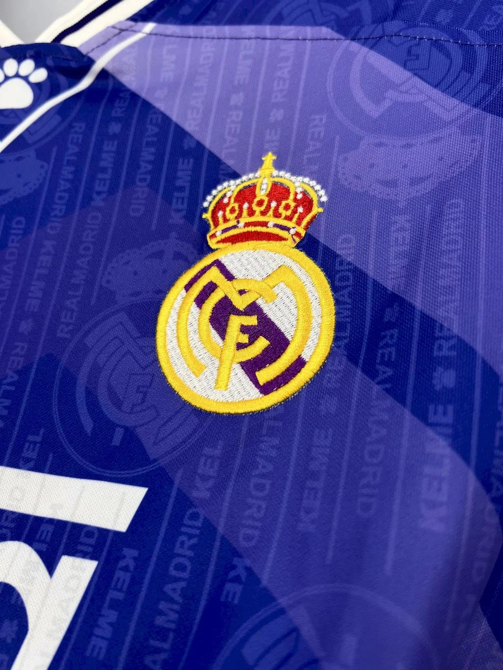 1996/1997 Retro Real Madrid Away Soccer Jersey 1:1 Thai Quality
