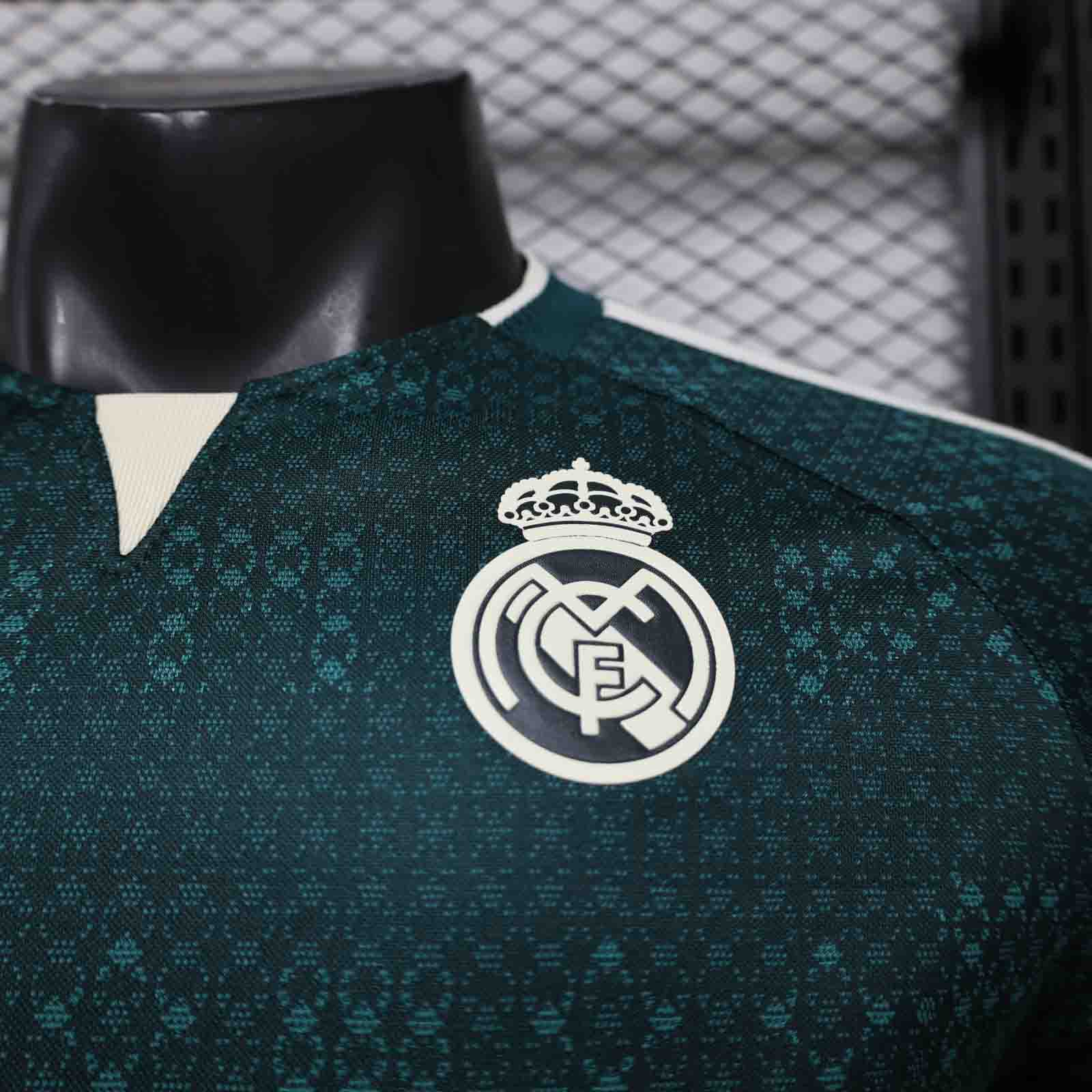 2026/2027 Player Version Real Madrid Away Football Shirt