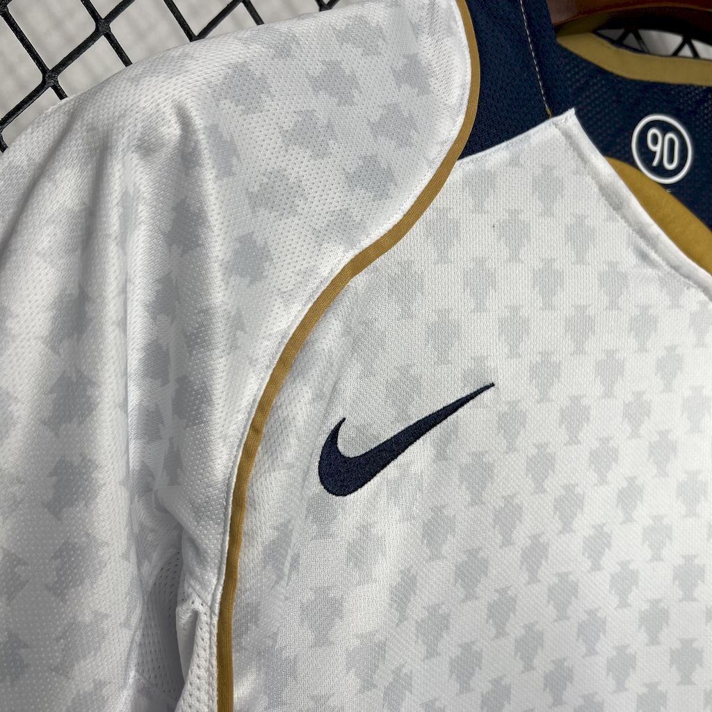 2004 Retro Portugal Away Football Shirt