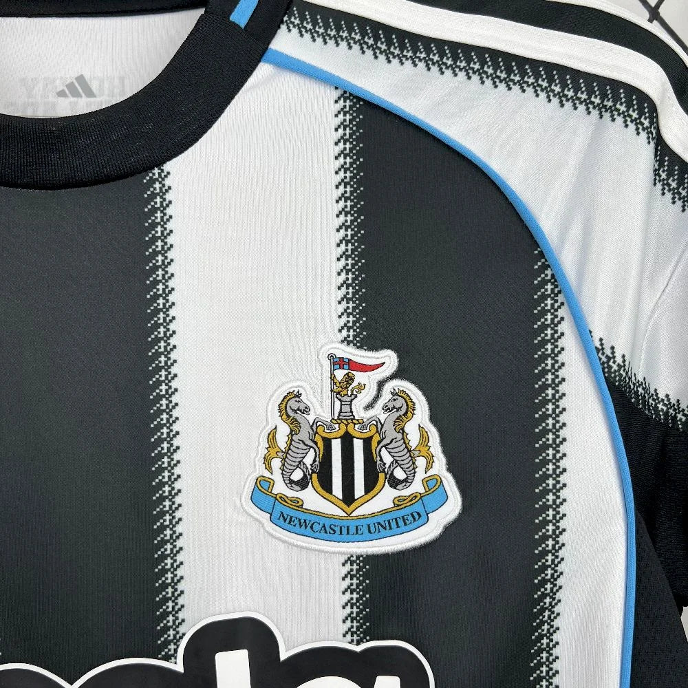 2025/2026 Newcastle United Home Football Shirt