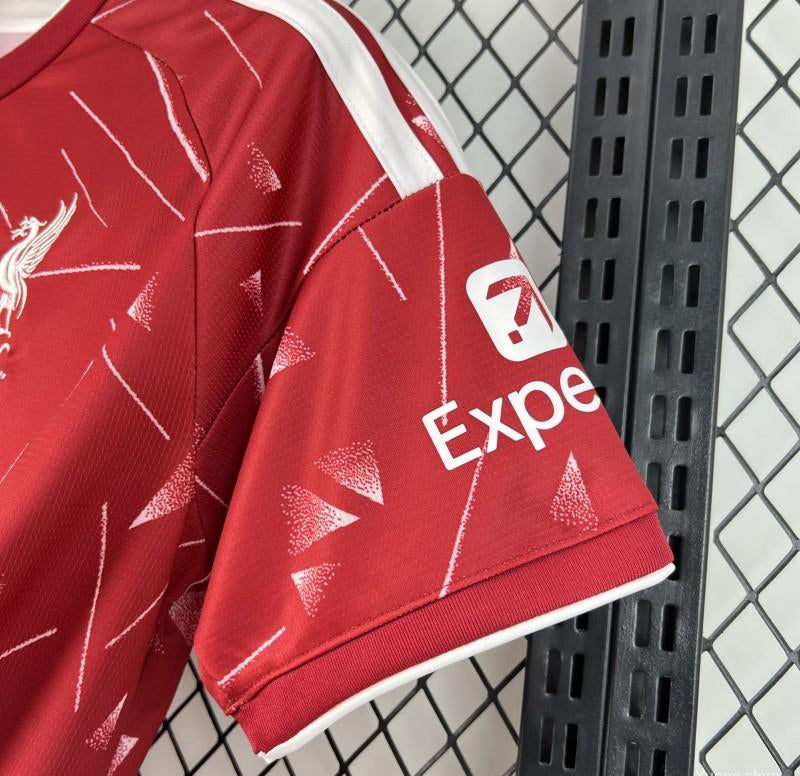 2026/2027Liverpool Home Football Shirt